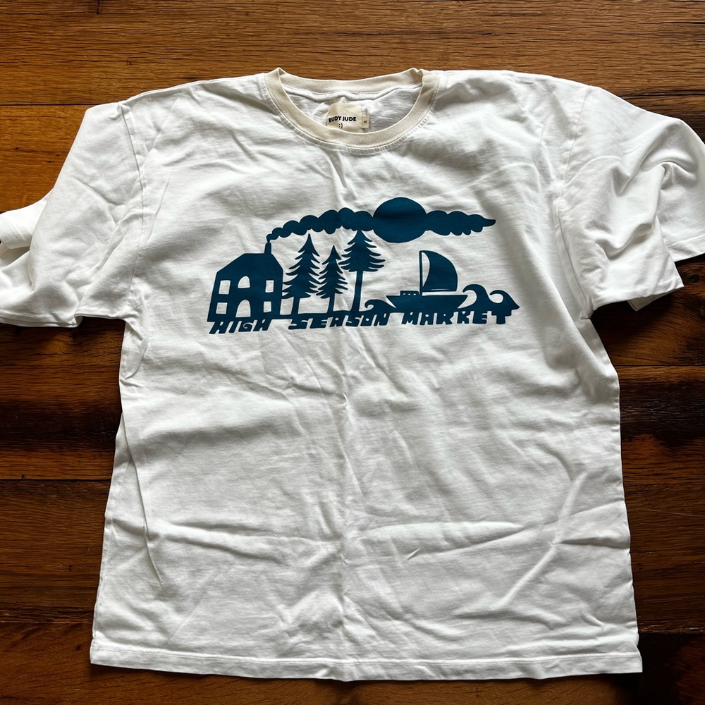 Rudy Jude White and Blue Graphic Short Sleeve Tee